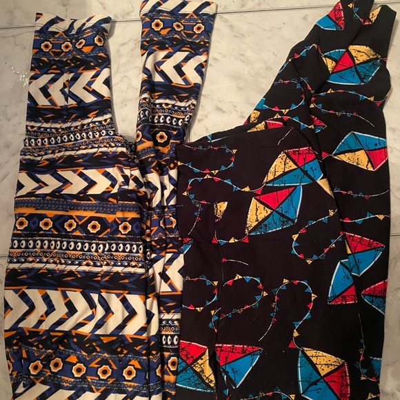 Women’s Lularoe patterned leggings bundle ❤️ - Picture 4 of 16
